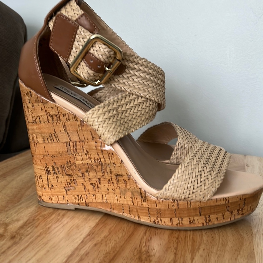 Steve Madden Sli wedge sandals 9.5
